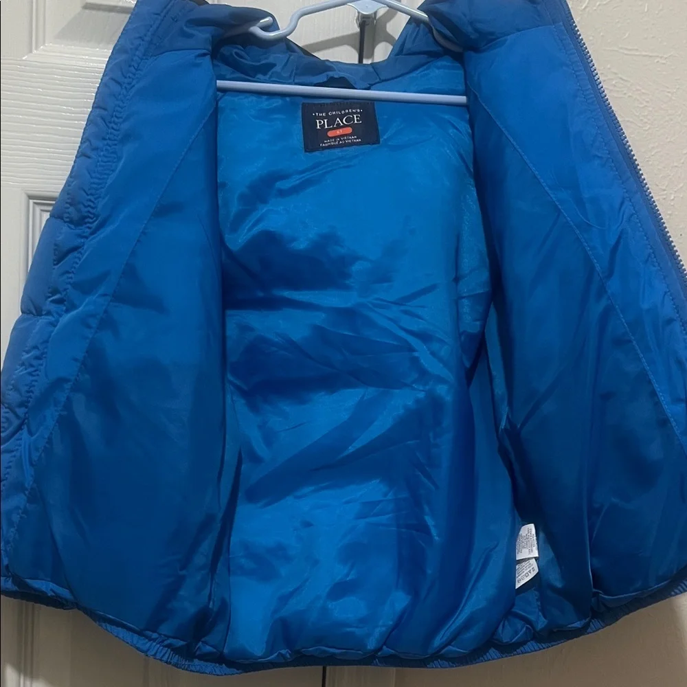The Children's Place Vibrant Blue Puffer Jacket with hoodie